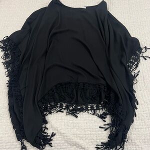 DR2 Black Lace Trim Poncho Top Structured Armholes Small